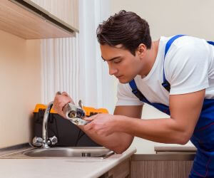 About Emergency plumbing pros Freer, TX